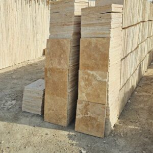 سنگفرش تراورتن عسلی